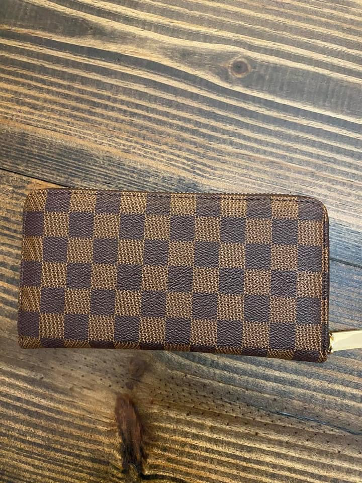 Faux Leather Checkered Wallet